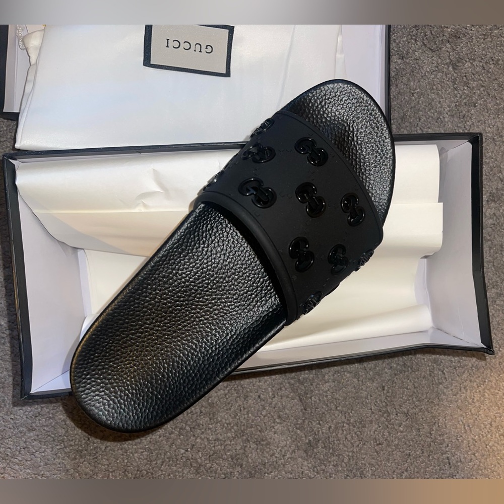 Gucci slides